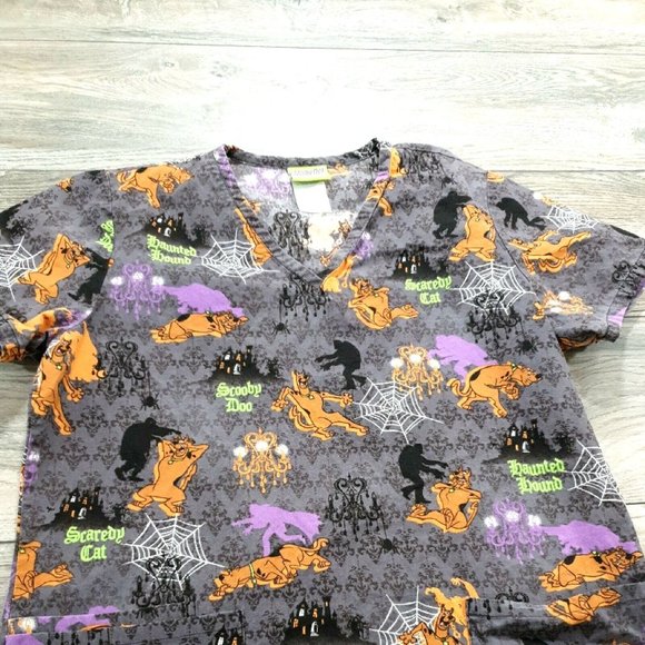 Scooby Doo Medical Scrub Small Womens Cartoon Three Pocket Nurse Dentist Vet - Picture 2 of 10